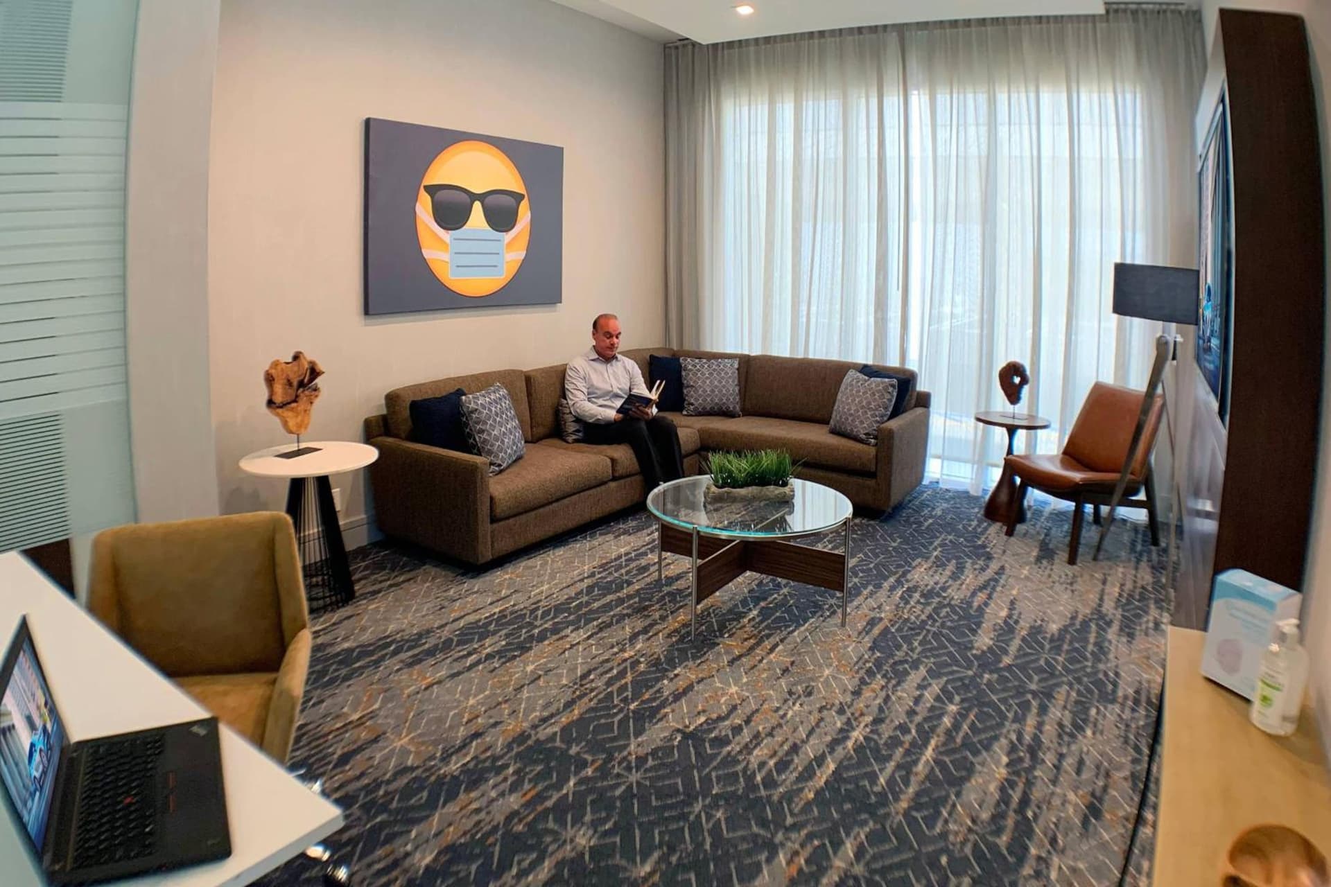 Courtyard by Marriott Los Angeles LAX / Century Boulevard gallery photo in Los Angeles, CA — image 31
