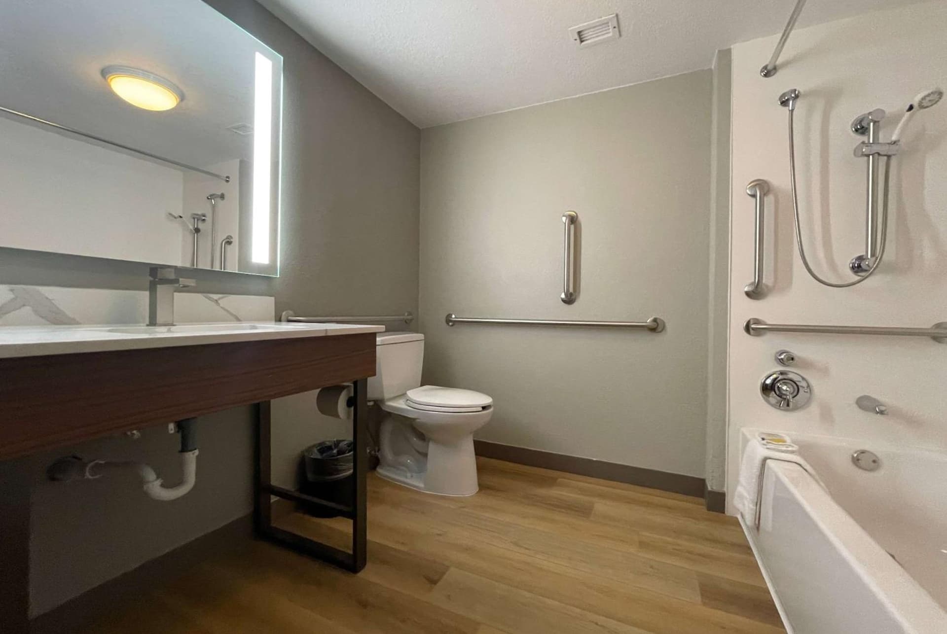 La Quinta by Wyndham Dallas DFW Airport North gallery photo in Irving, TX — image 35