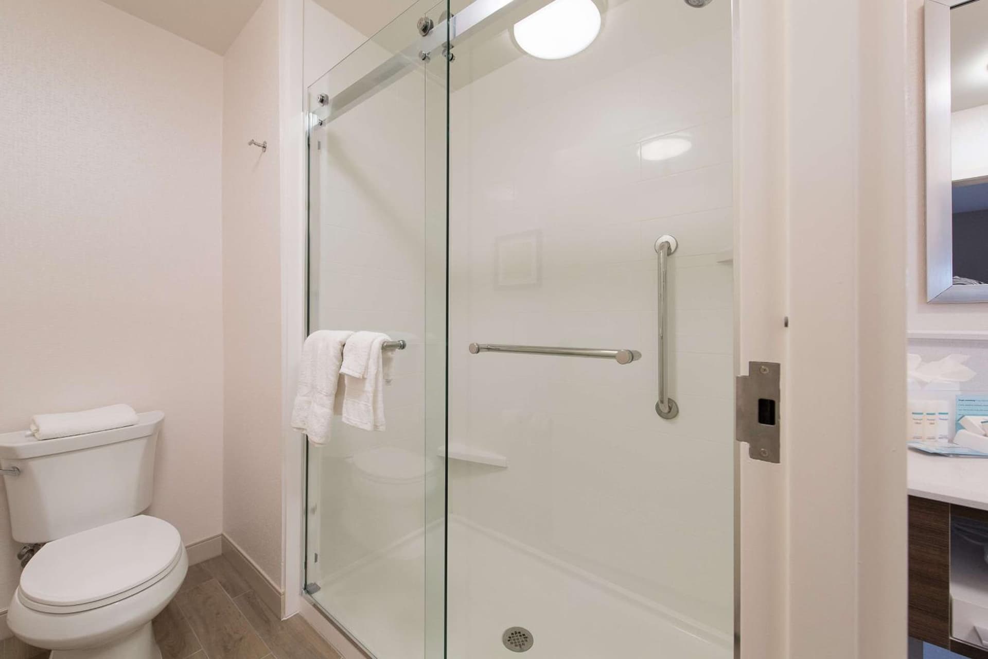 Hampton Inn and Suites Fayetteville, NC gallery photo in Fayetteville, NC — image 21