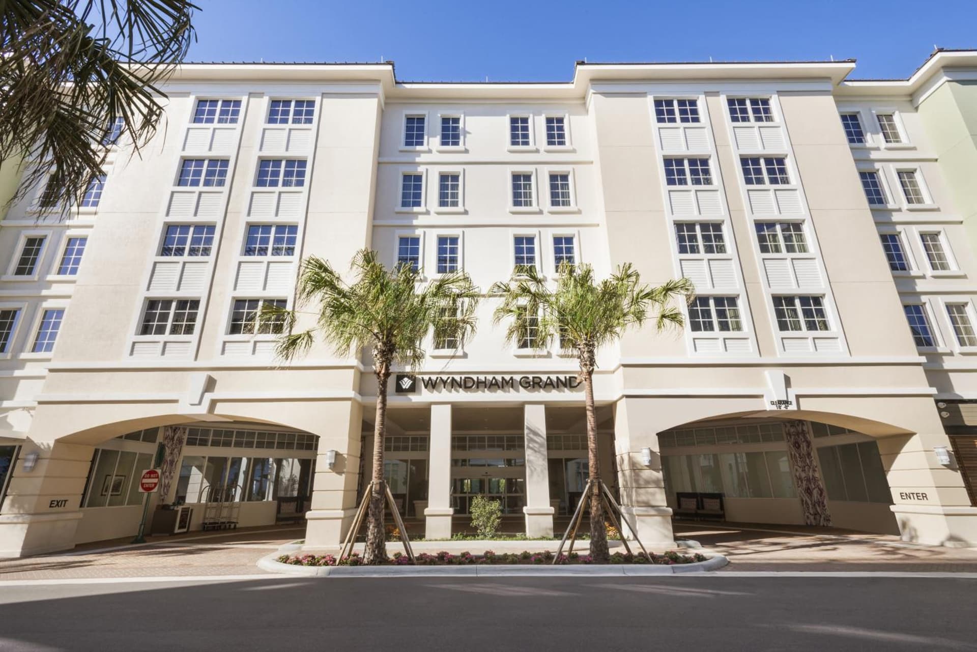 Wyndham Grand Jupiter at Harbourside Place gallery photo in Jupiter, FL — image 149