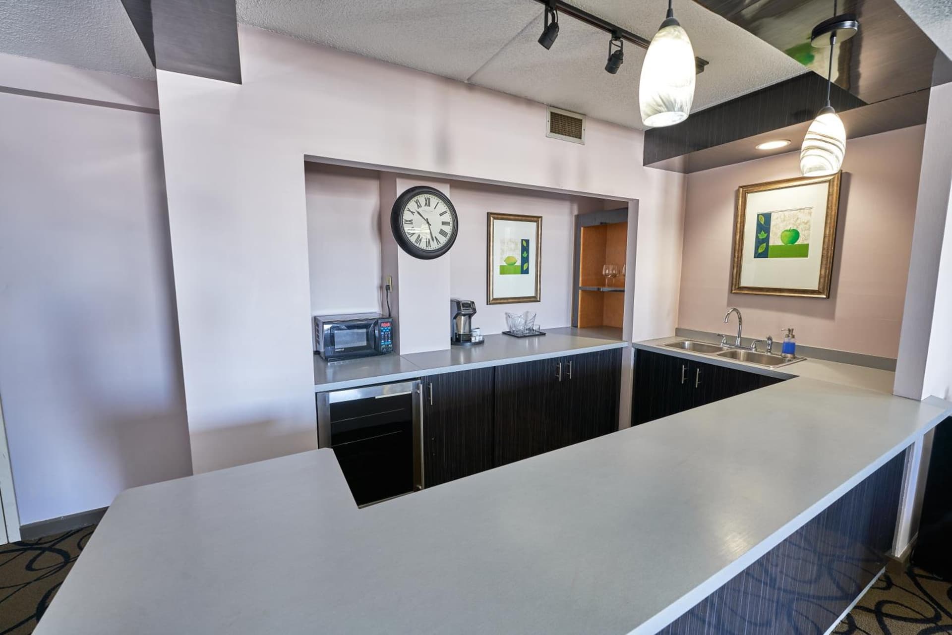 Seaport Resort and Marina gallery photo in Fairhaven — image 26