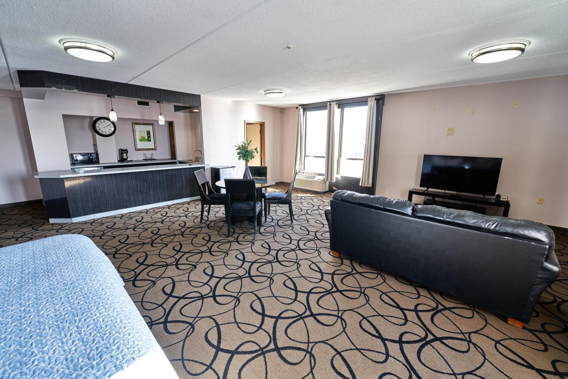 Seaport Resort and Marina gallery photo in Fairhaven — image 18