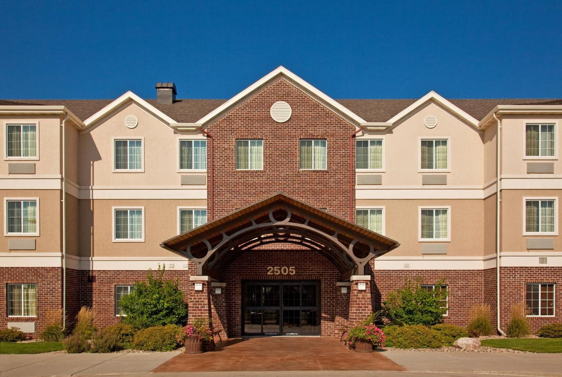Staybridge Suites Sioux Falls at Empire Mall by IHG featured exterior or lobby in Sioux Falls, SD — similar hotel