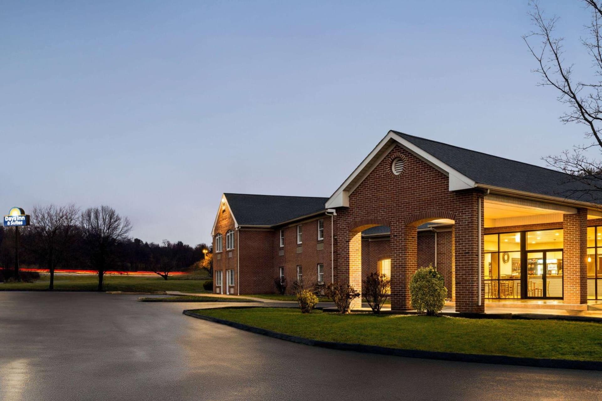 Days Inn & Suites by Wyndham Lancaster Amish Country gallery photo in Lancaster, PA — image 31