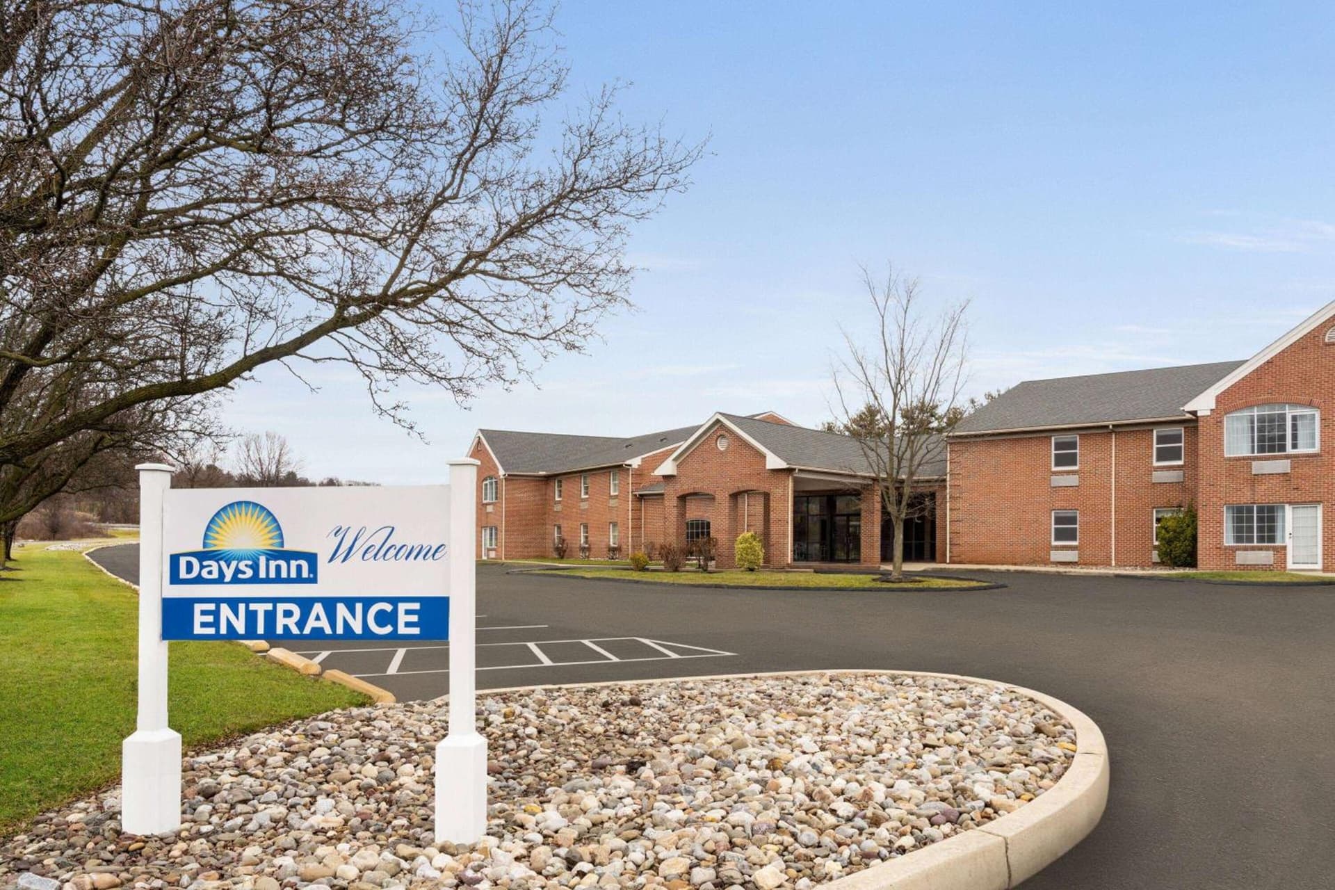 Days Inn & Suites by Wyndham Lancaster Amish Country gallery photo in Lancaster, PA — image 64