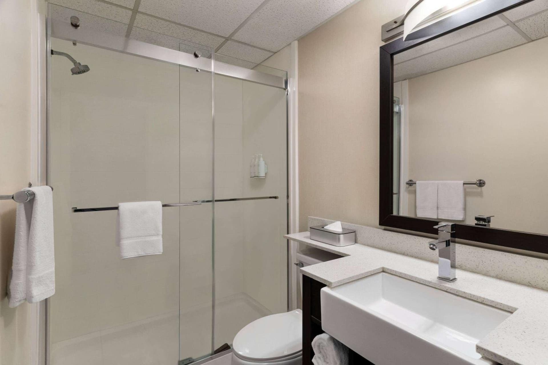 Days Inn & Suites by Wyndham Lancaster Amish Country gallery photo in Lancaster, PA — image 58