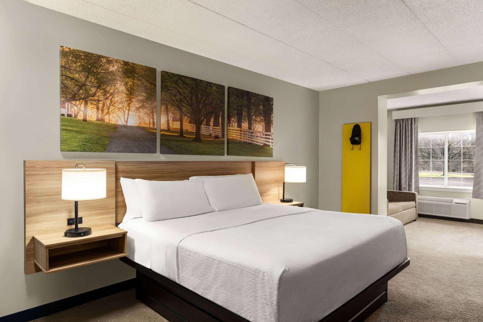 Days Inn & Suites by Wyndham Lancaster Amish Country gallery photo in Lancaster, PA — image 57