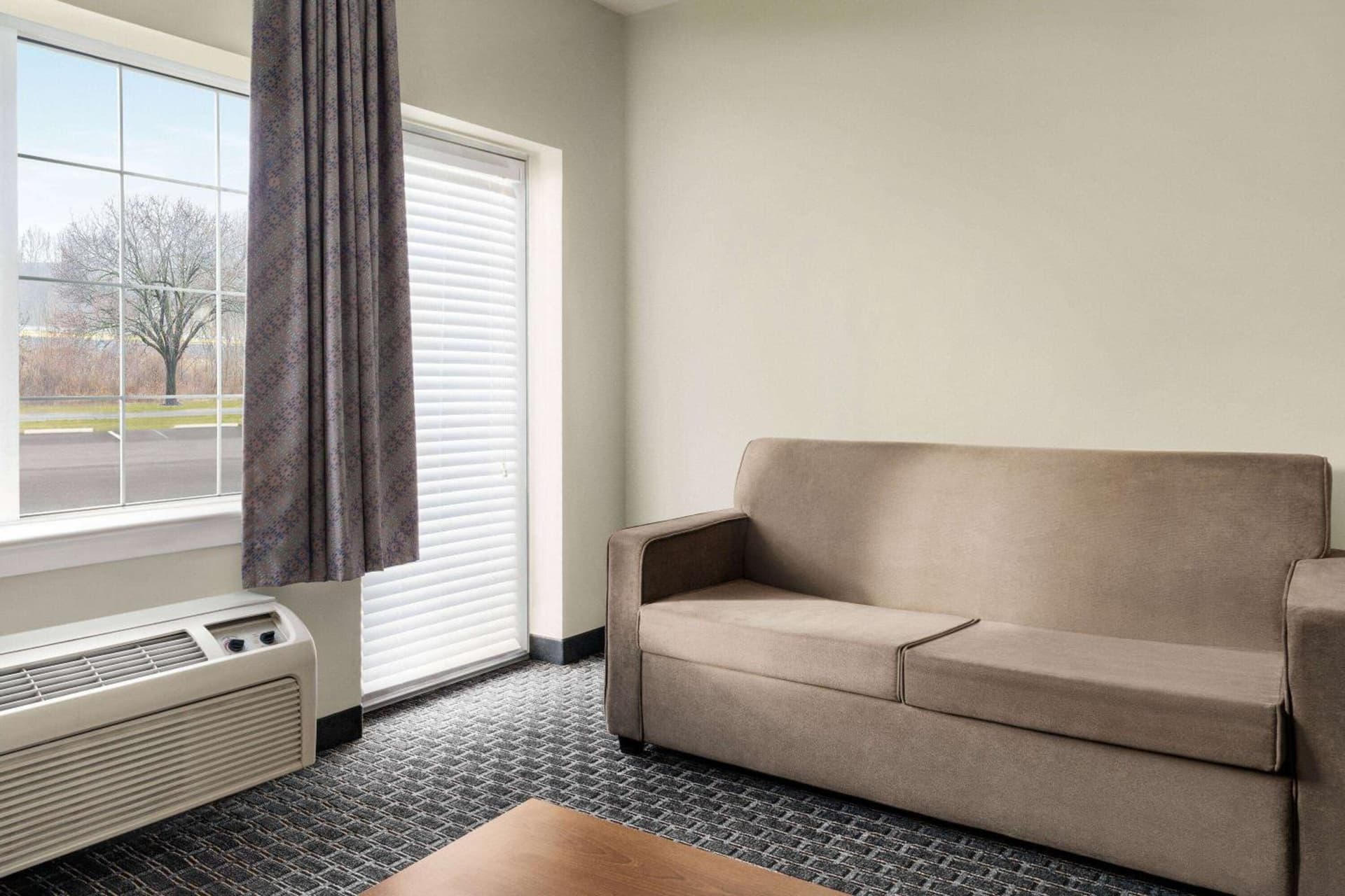 Days Inn & Suites by Wyndham Lancaster Amish Country gallery photo in Lancaster, PA — image 36