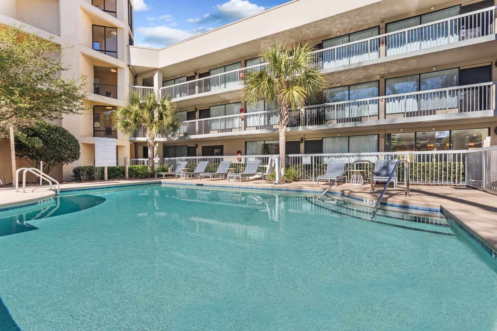 Spark by Hilton Hilton Head Island interior in Hilton Head Island, SC — gallery photo 2