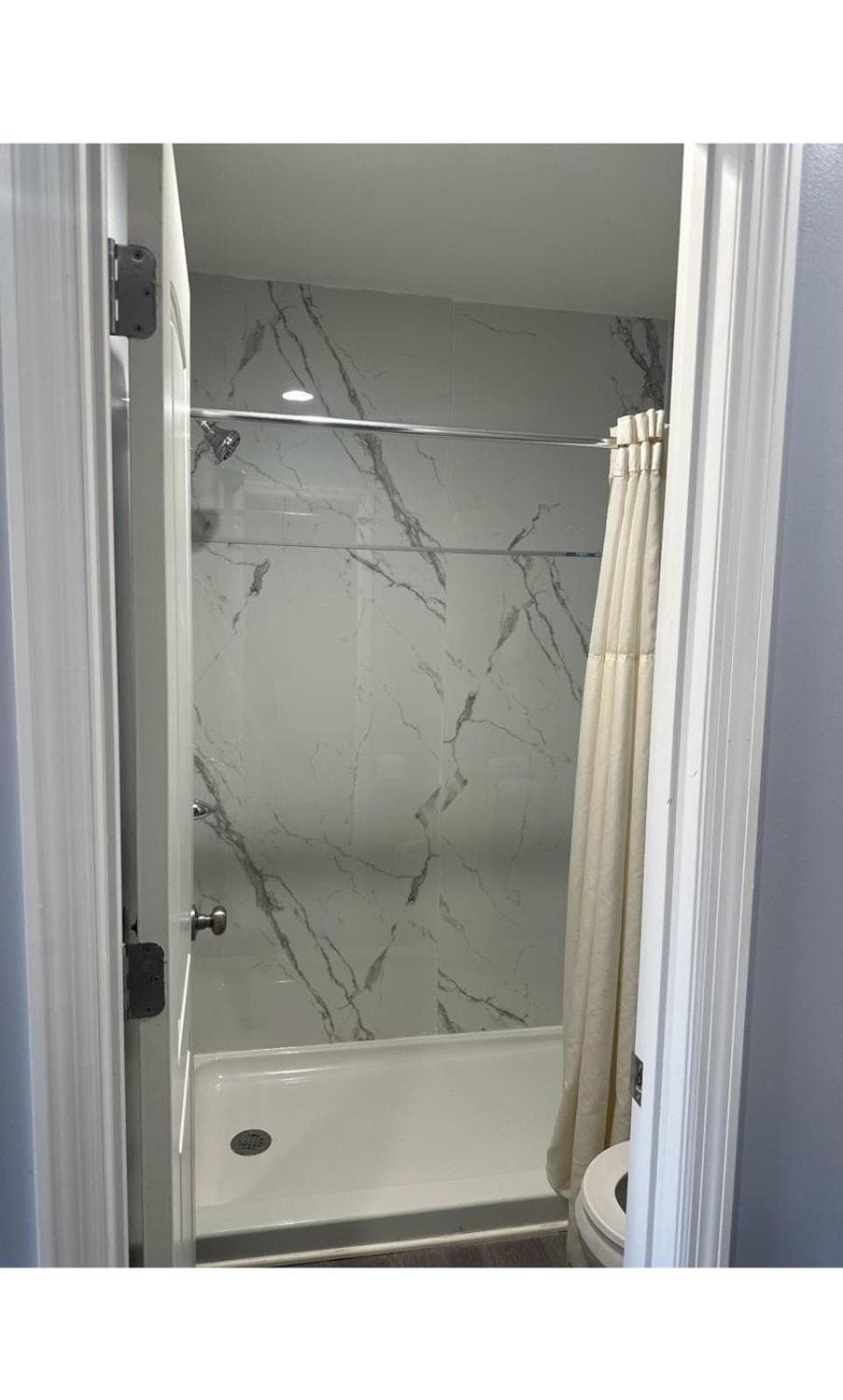 Sky Inn Hotel property views in Birmingham, AL — gallery photo 3