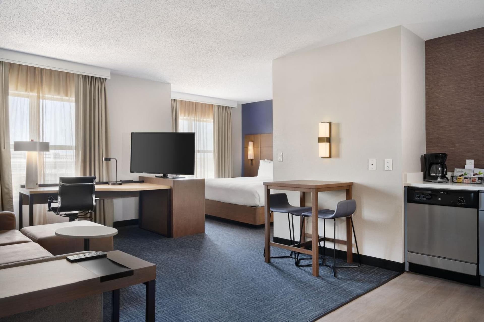 Residence Inn by Marriott Chicago Naperville/Warrenville property views in Warrenville, IL — gallery photo 3