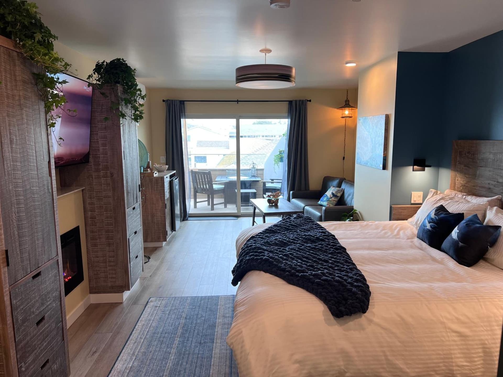HarborWalk Inn gallery photo in Morro Bay, CA — image 75