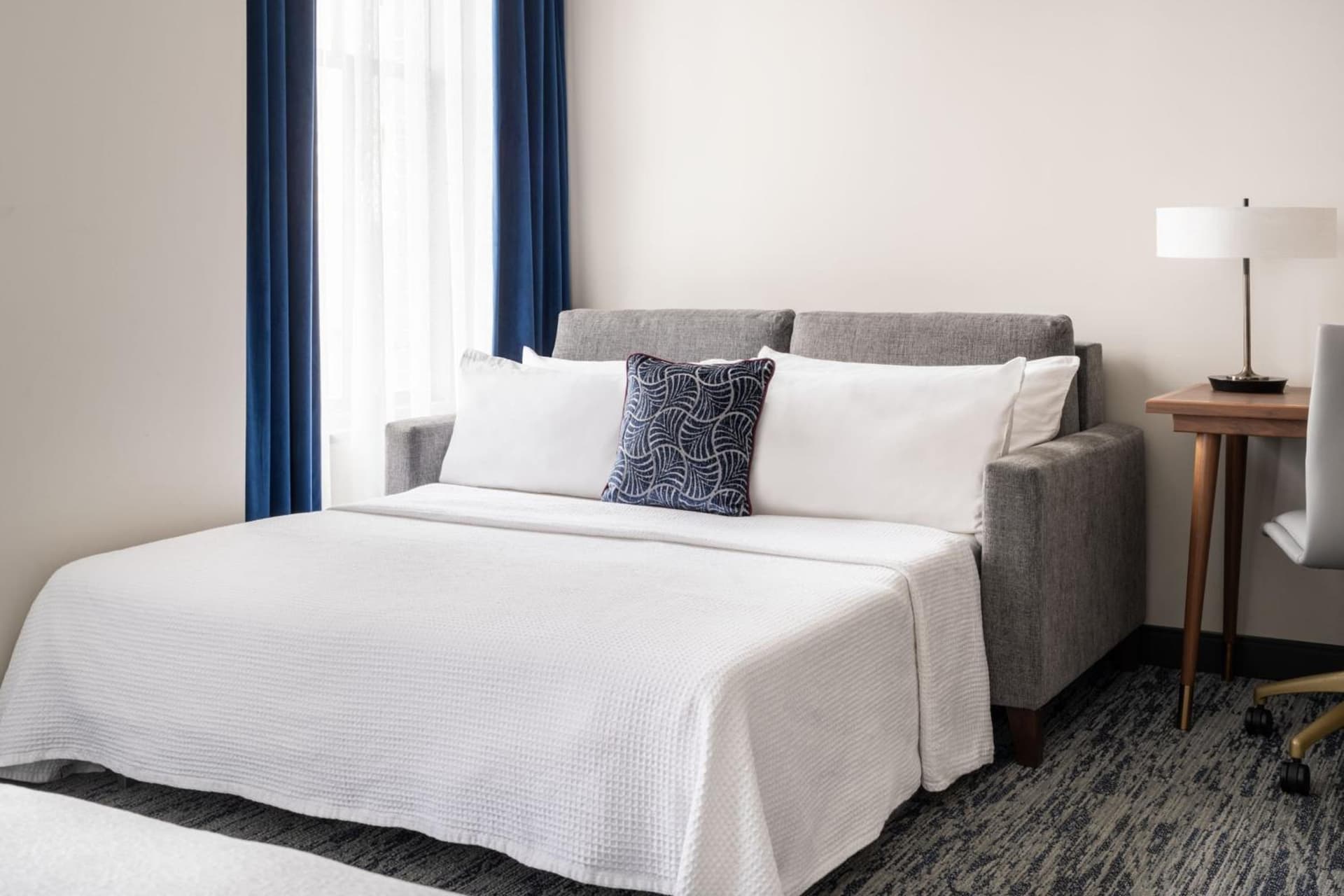 BLU-Tique, Akron, a Tribute Portfolio Hotel gallery photo in Akron, OH — image 13