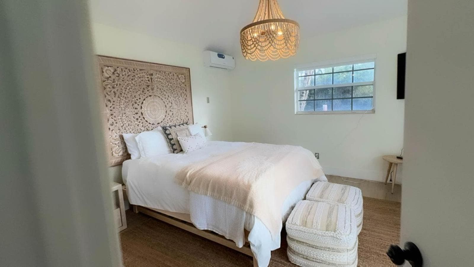 Seahorse Beach Bungalows interior in Fort Pierce, FL — gallery photo 2