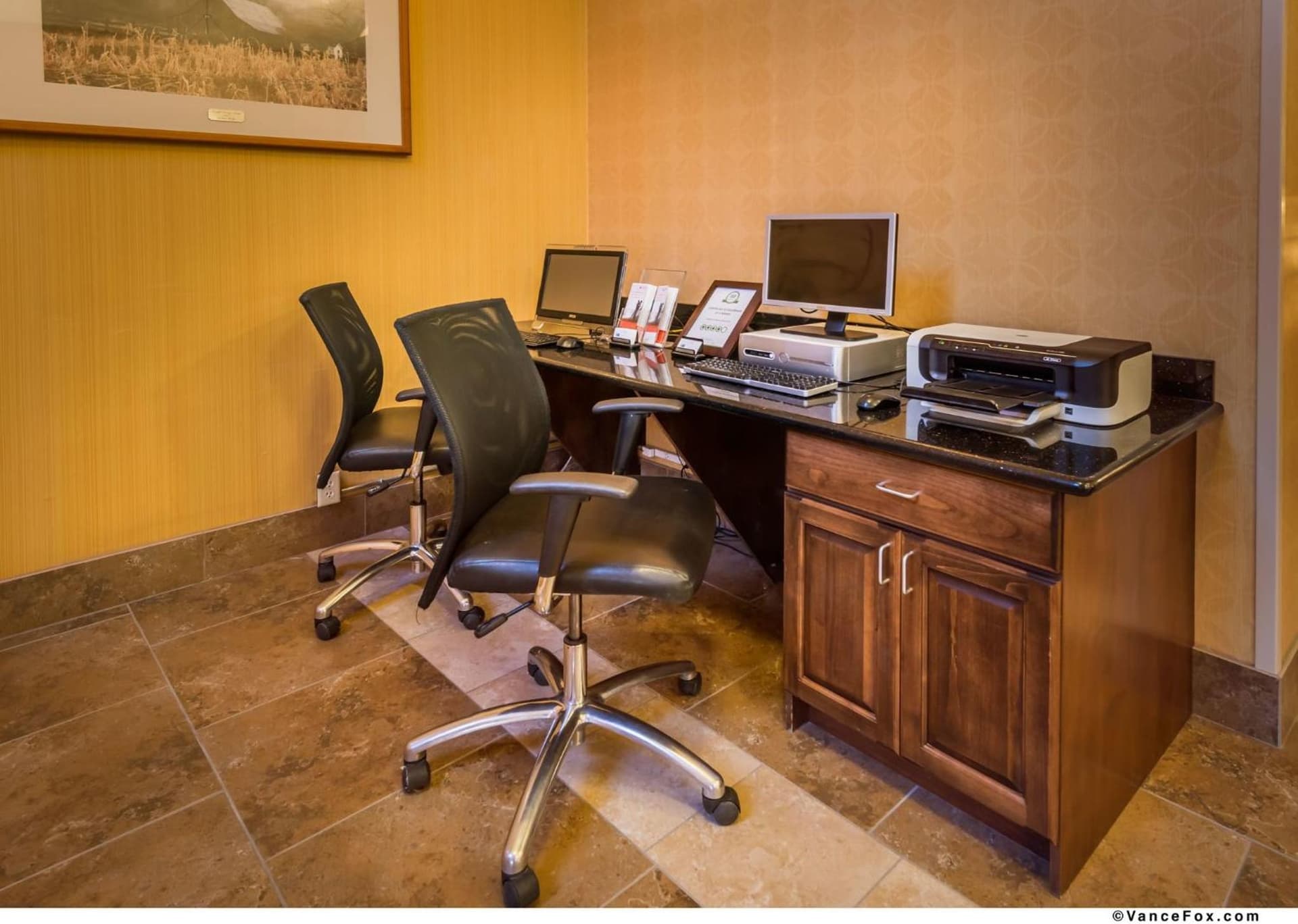 Holiday Inn Express Winnemucca by IHG interior in Winnemucca, NV — gallery photo 2