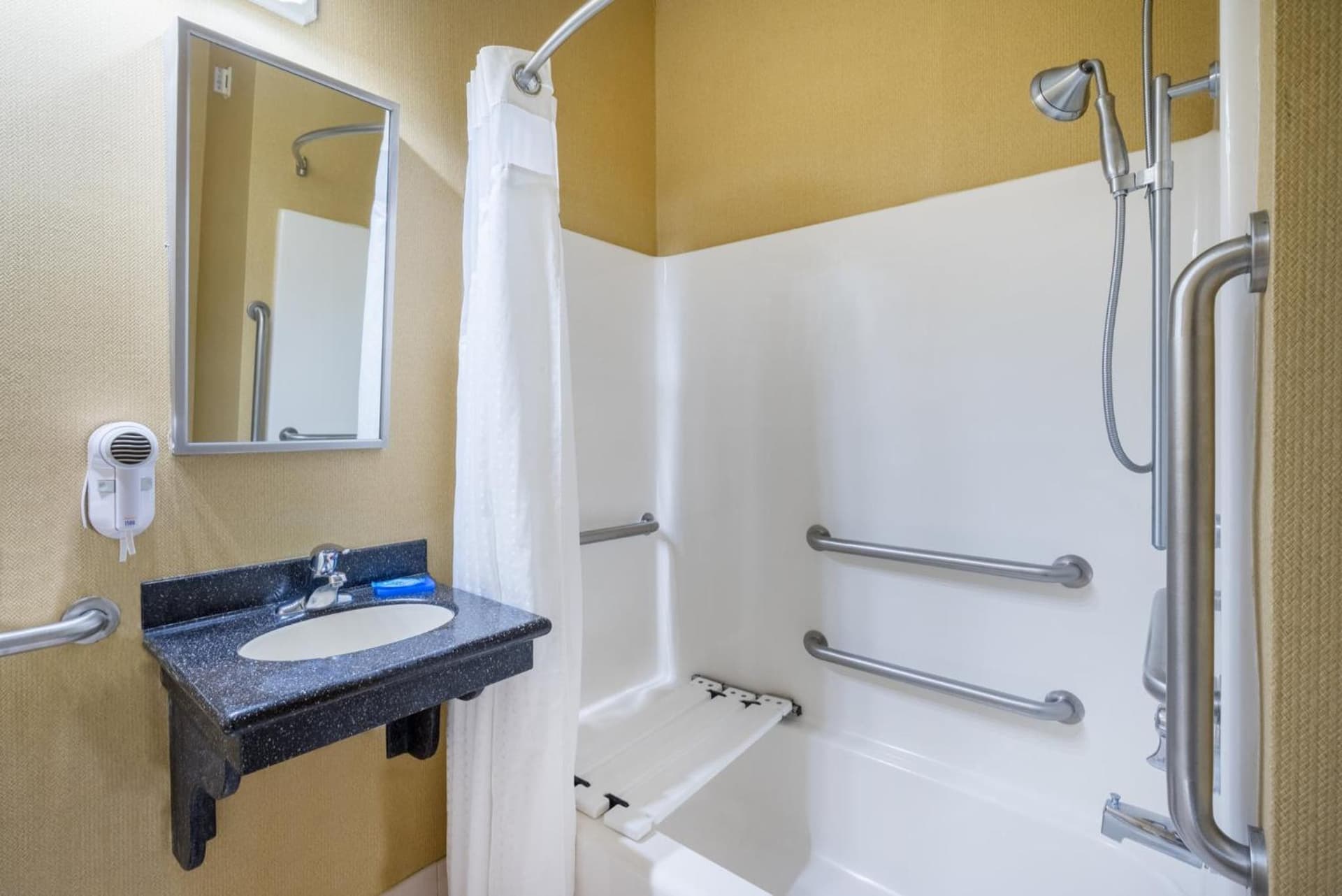 Holiday Inn Express Annapolis East-Kent Island by IHG gallery photo in Grasonville, MD — image 39