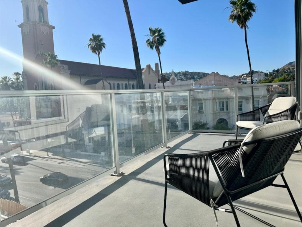 Hollywood Sign View 2 Bed 2 Bath Premium Corner featured exterior or lobby in Los Angeles, CA — similar hotel