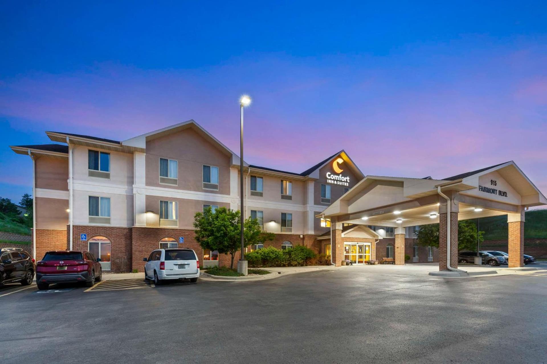 Comfort Inn & Suites Rapid City South - Mt Rushmore Gateway interior in Rapid City, SD — gallery photo 2