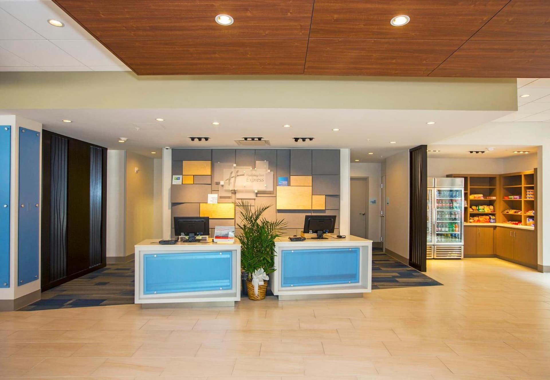 Holiday Inn Express & Suites Pittsburgh North Shore by IHG gallery photo in Pittsburgh, PA — image 38