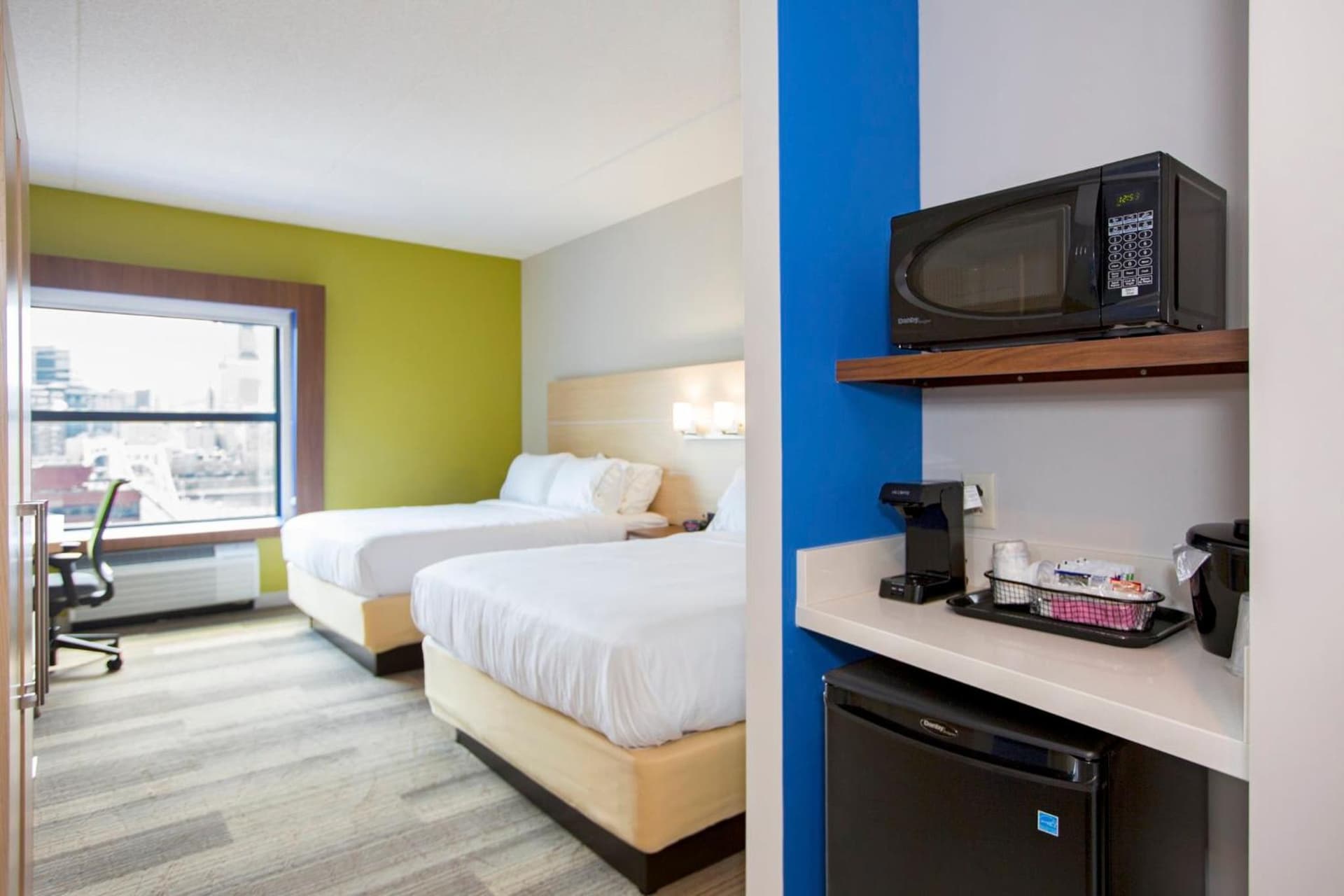 Holiday Inn Express & Suites Pittsburgh North Shore by IHG gallery photo in Pittsburgh, PA — image 39