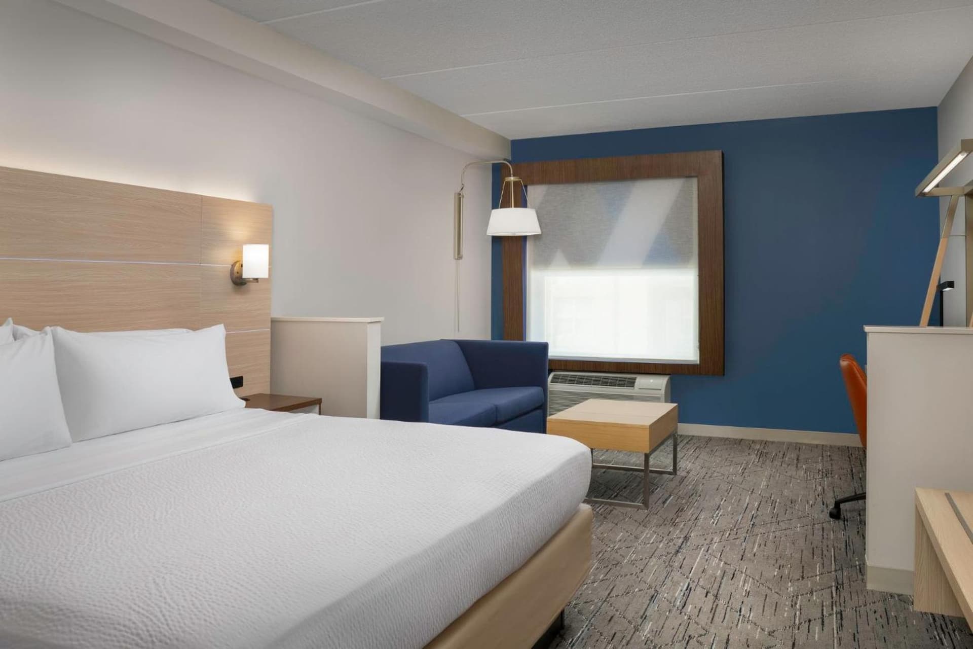 Holiday Inn Express & Suites Pittsburgh North Shore by IHG gallery photo in Pittsburgh, PA — image 83