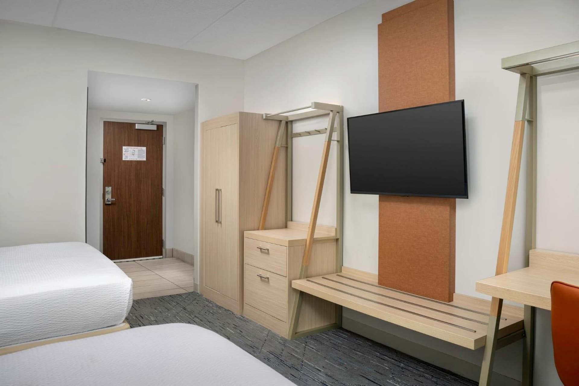 Holiday Inn Express & Suites Pittsburgh North Shore by IHG gallery photo in Pittsburgh, PA — image 33