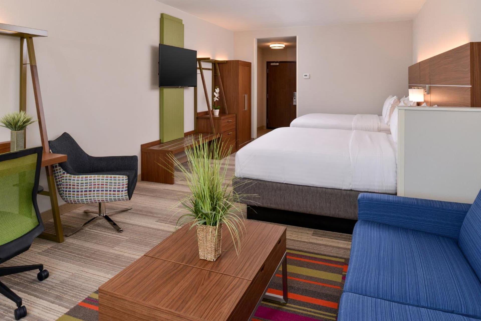 Holiday Inn Express & Suites - St. Petersburg - Madeira Beach by IHG gallery photo in St Petersburg, FL — image 89