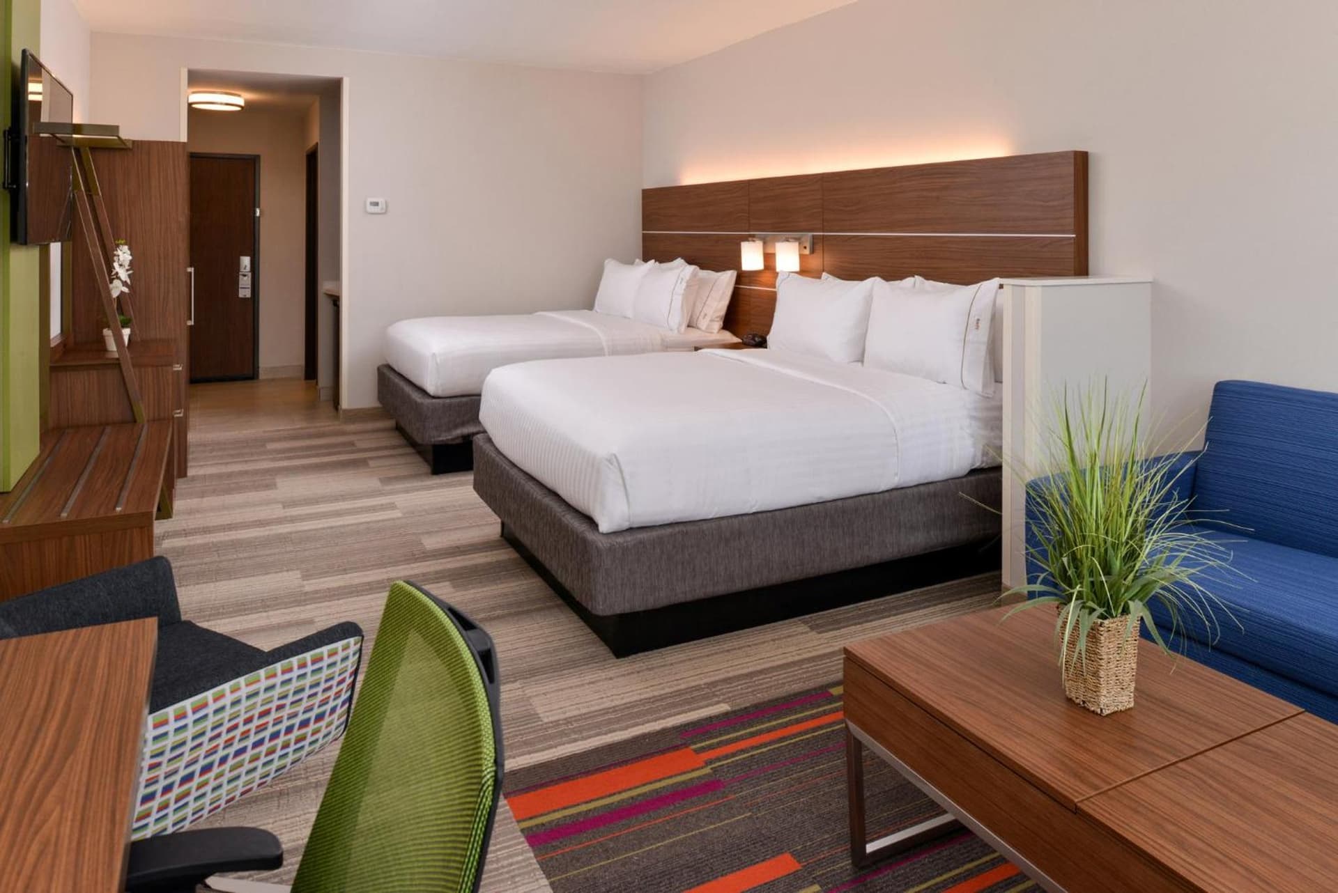 Holiday Inn Express & Suites - St. Petersburg - Madeira Beach by IHG gallery photo in St Petersburg, FL — image 33
