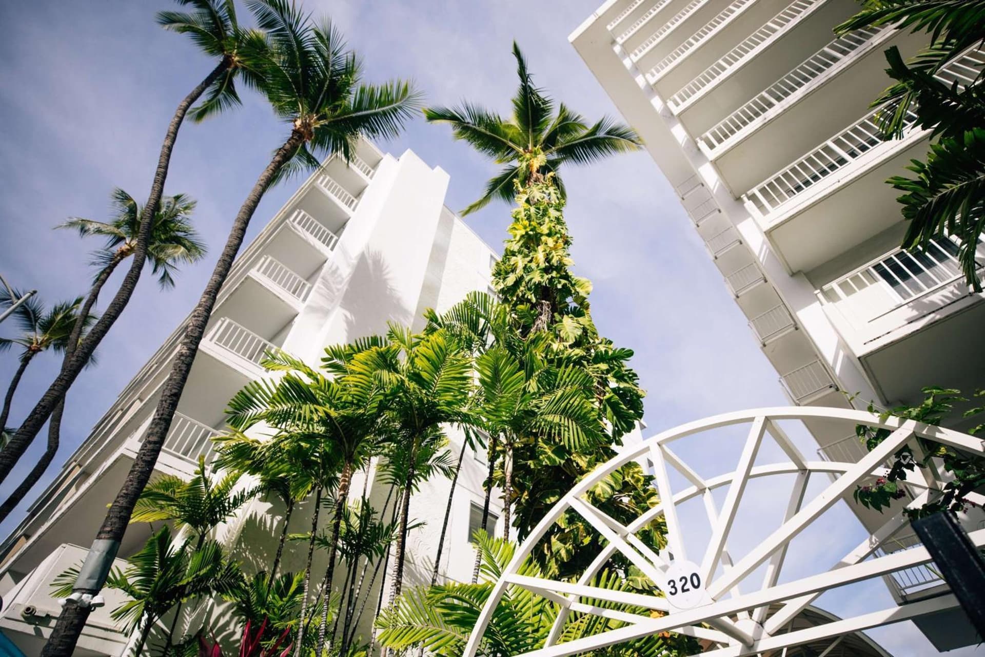 Oasis Hotel Waikiki gallery photo in Honolulu, HI — image 15