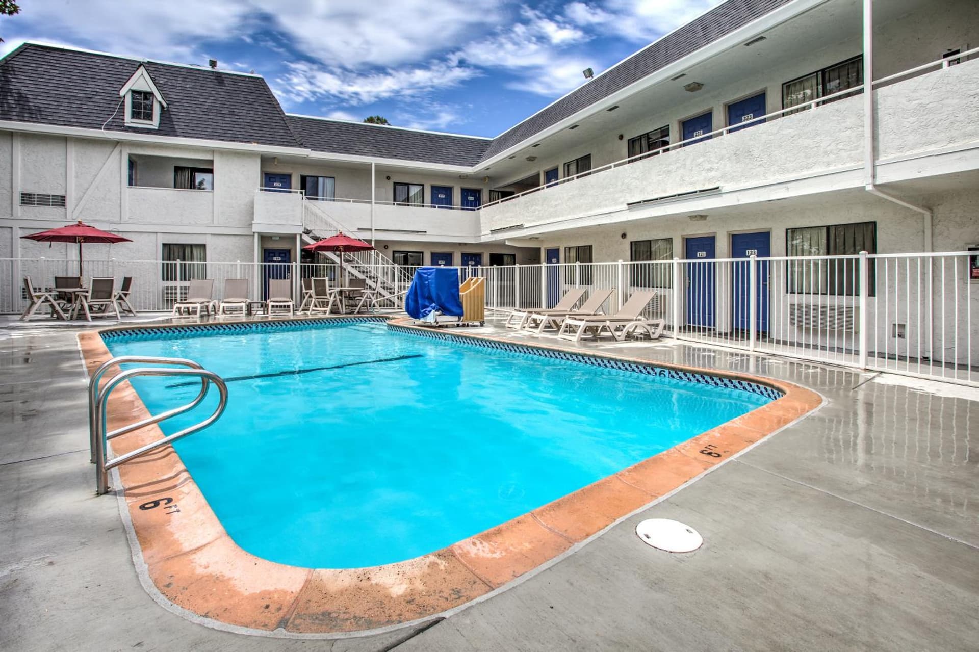 Motel 6-Fairfield, CA - North gallery photo in Fairfield, CA — image 11