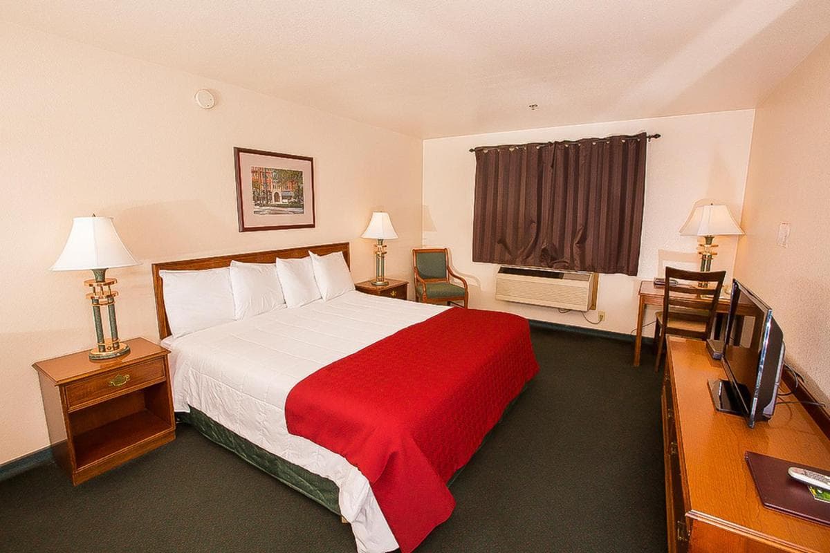 Village Inn & Suites Marysville gallery photo in Marysville, WA — image 15