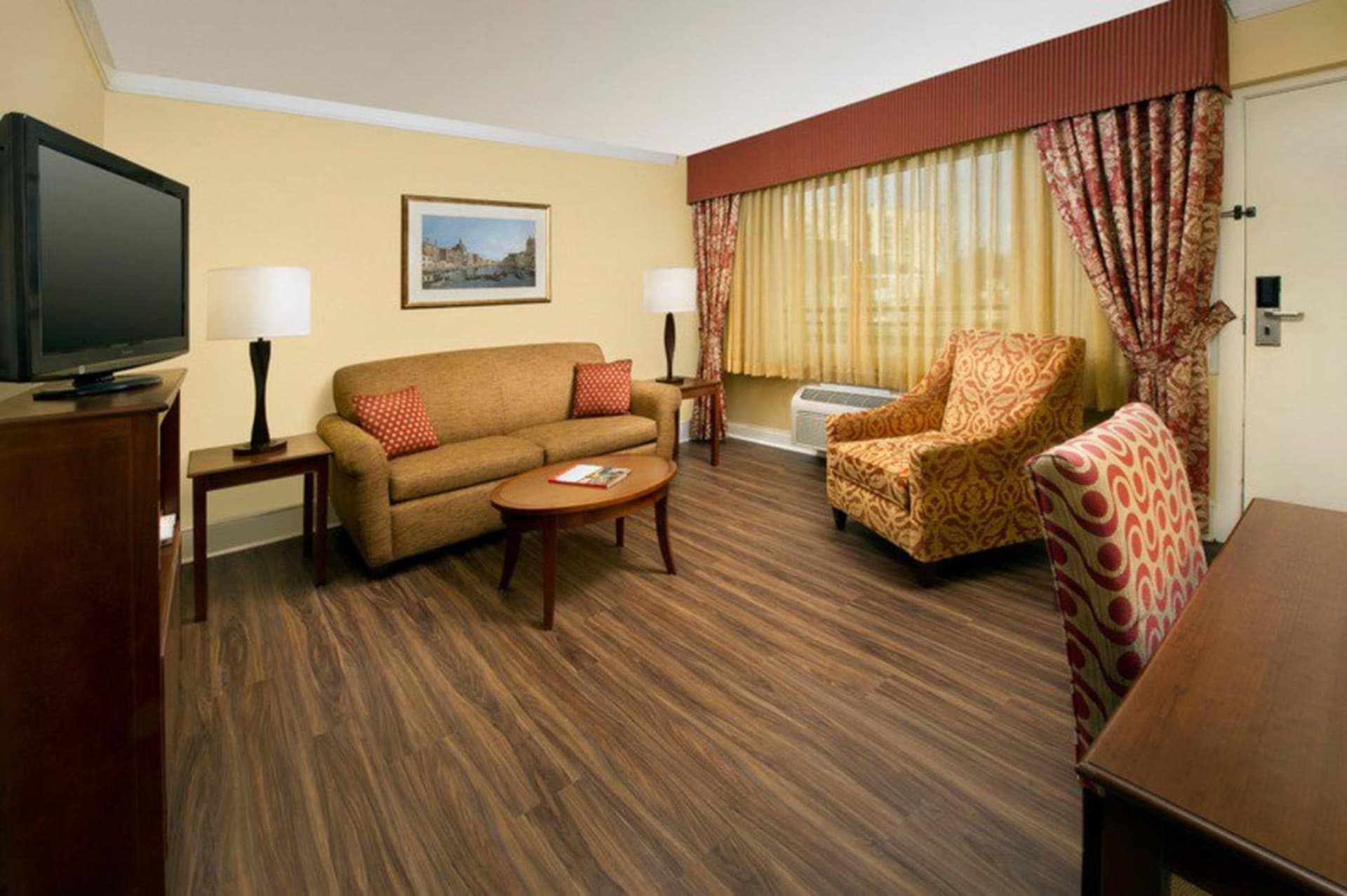 Park Lane Suites & Inn gallery photo in Portland, OR — image 10