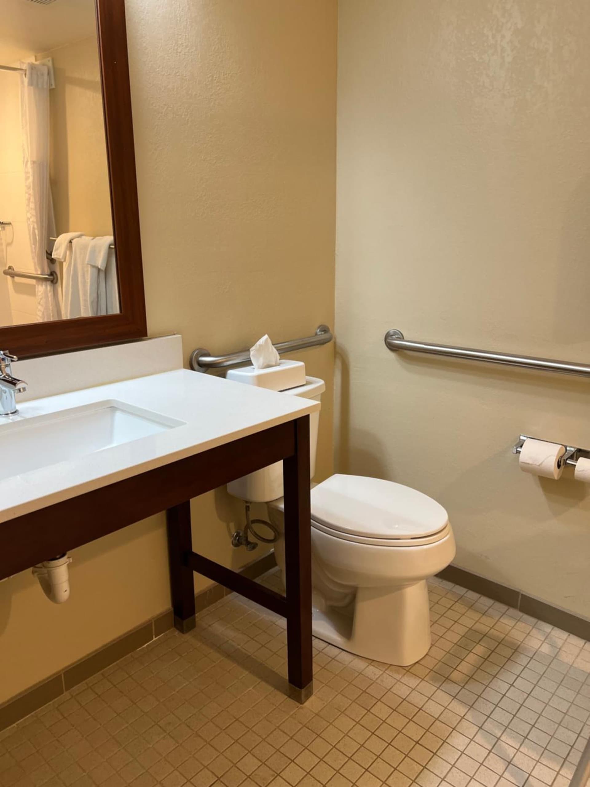 Comfort Inn & Suites Wilkes Barre - Arena gallery photo in Wilkes-Barre, PA — image 23