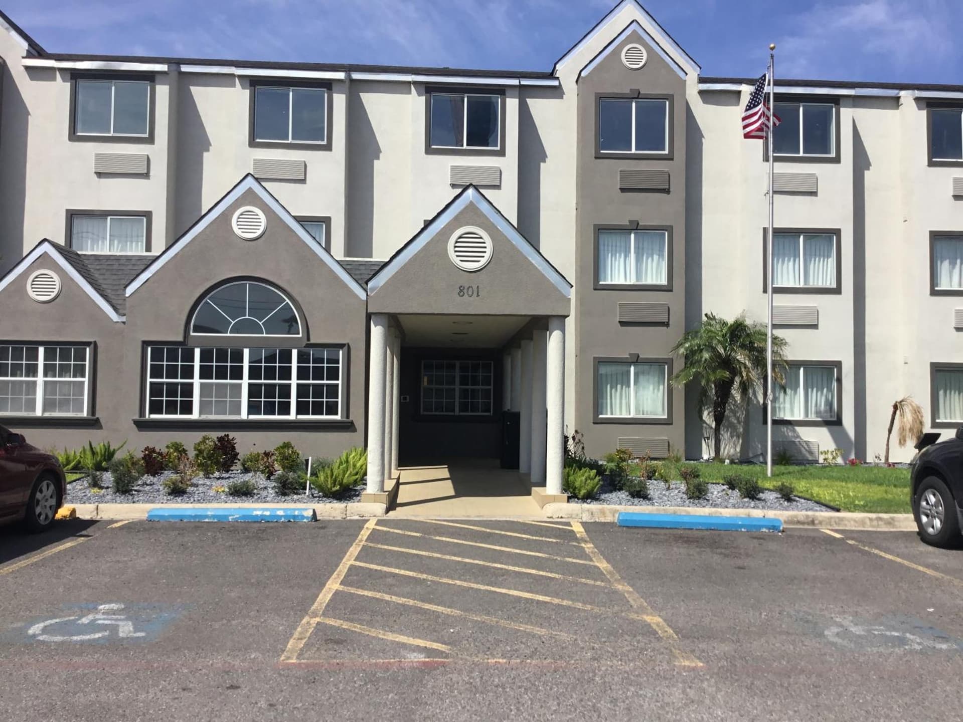 Motel 6-McAllen, TX - East gallery photo in McAllen, TX — image 17
