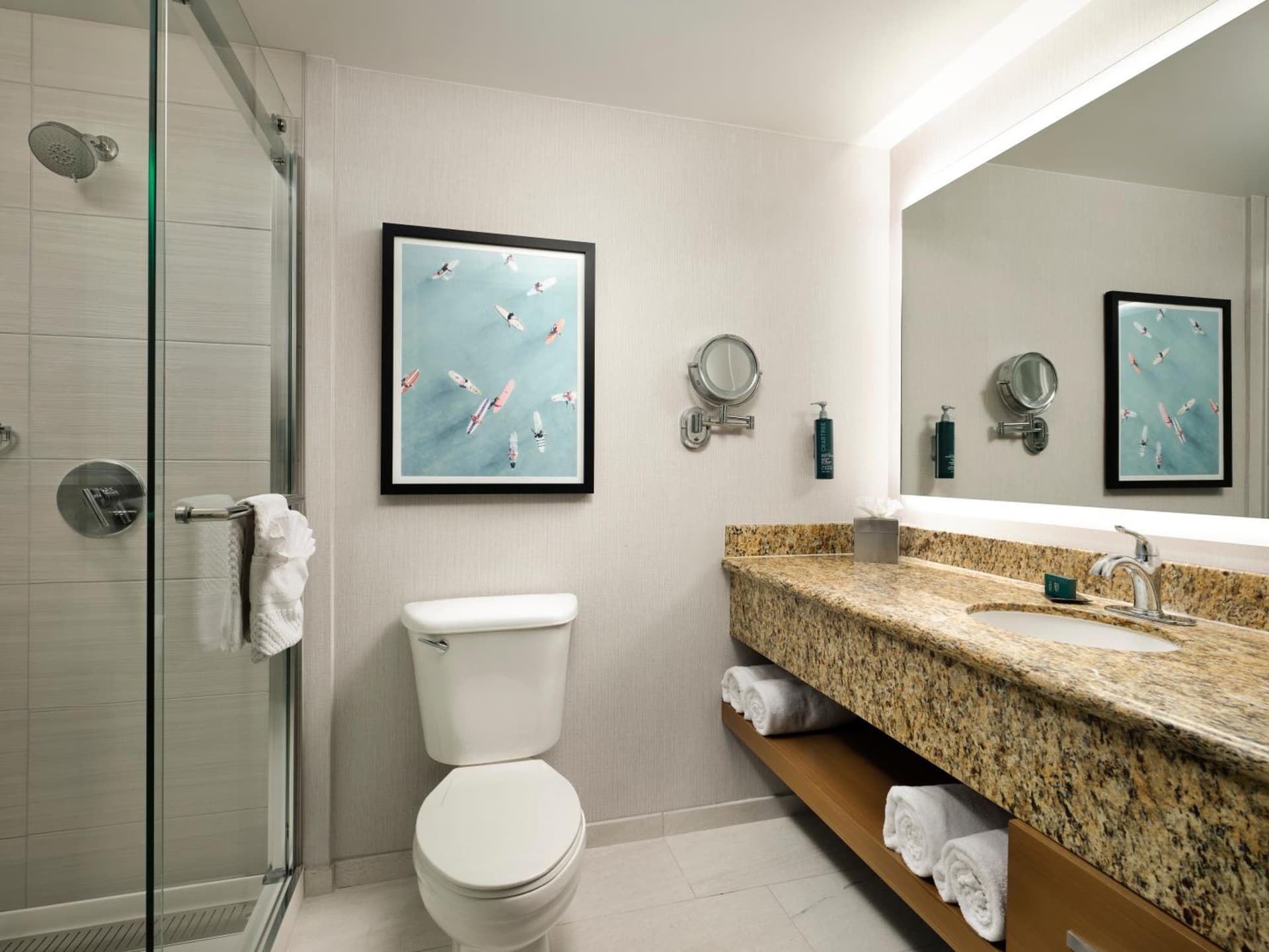 Hotel Zessa Orange County Airport, a DoubleTree by Hilton gallery photo in Santa Ana, CA — image 34