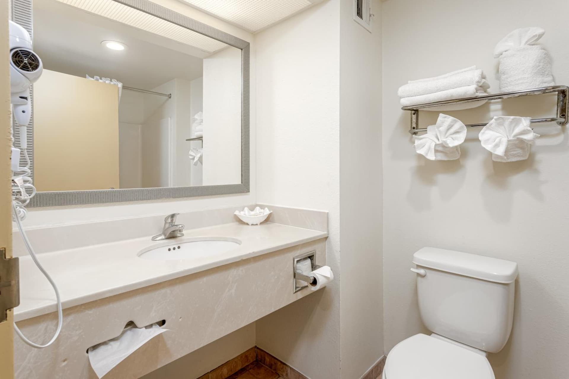 Hutchinson Island Hotel gallery photo in Fort Pierce, FL — image 10