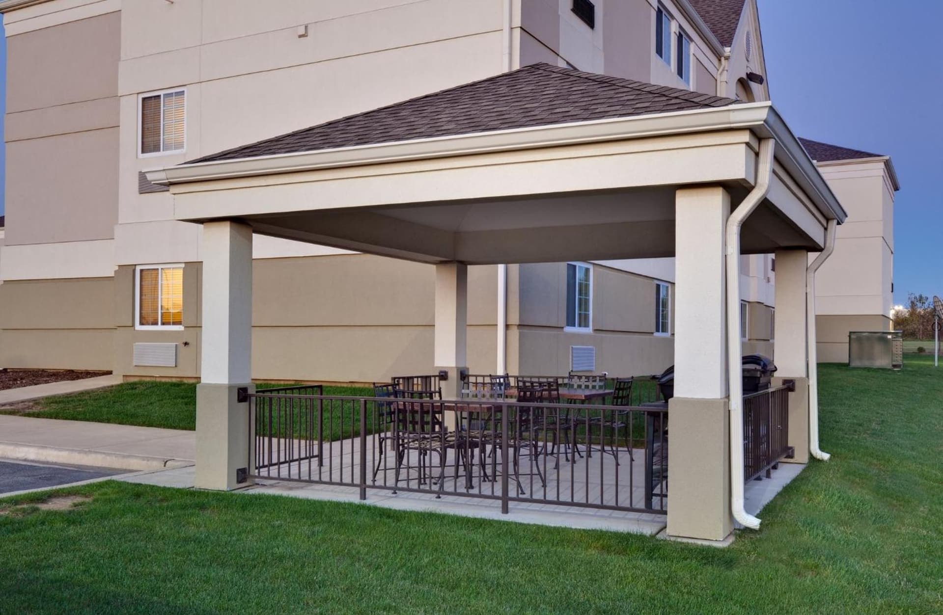 Candlewood Suites - Peoria at Grand Prairie by IHG gallery photo in Peoria, IL — image 47