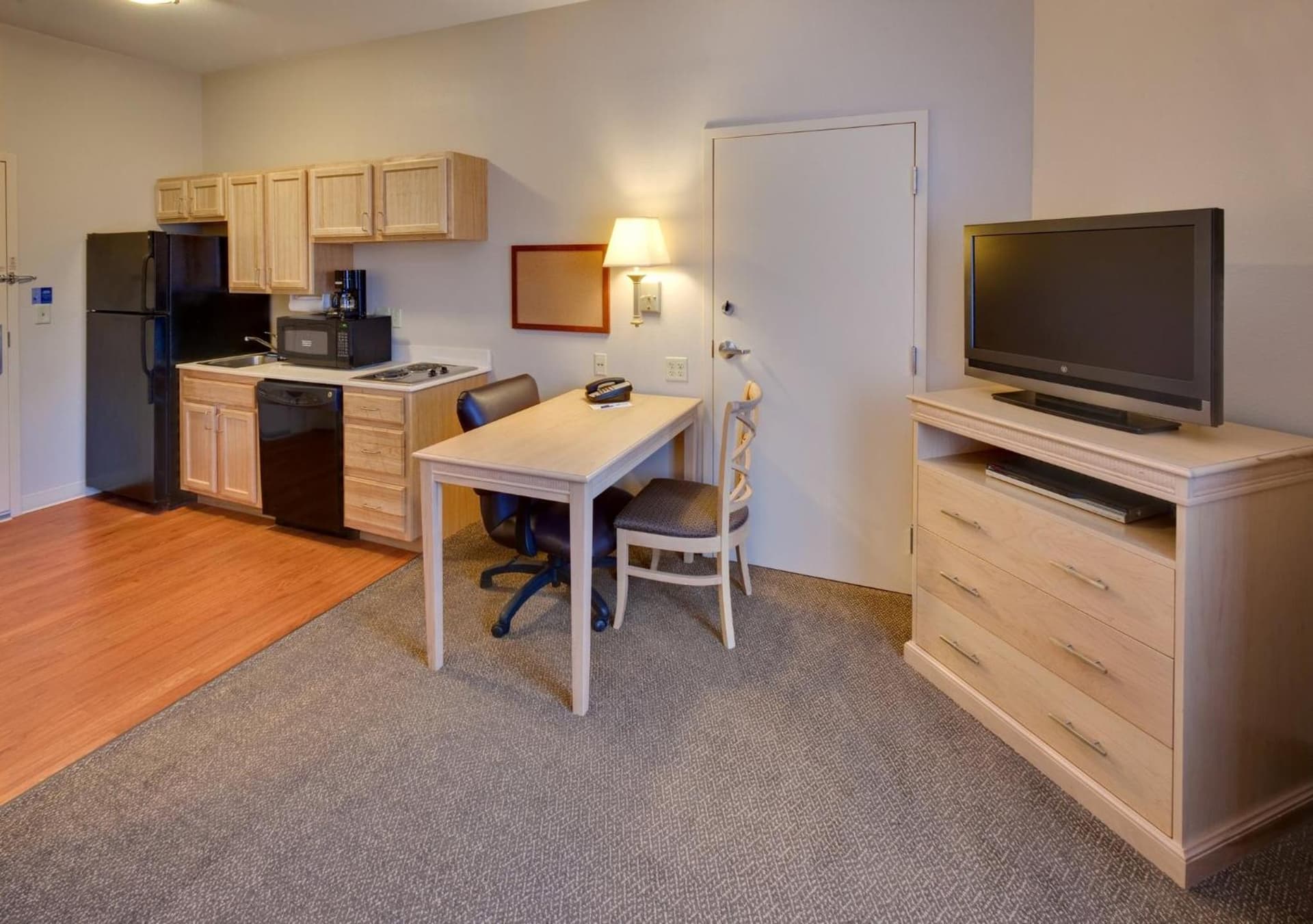 Candlewood Suites - Peoria at Grand Prairie by IHG gallery photo in Peoria, IL — image 78