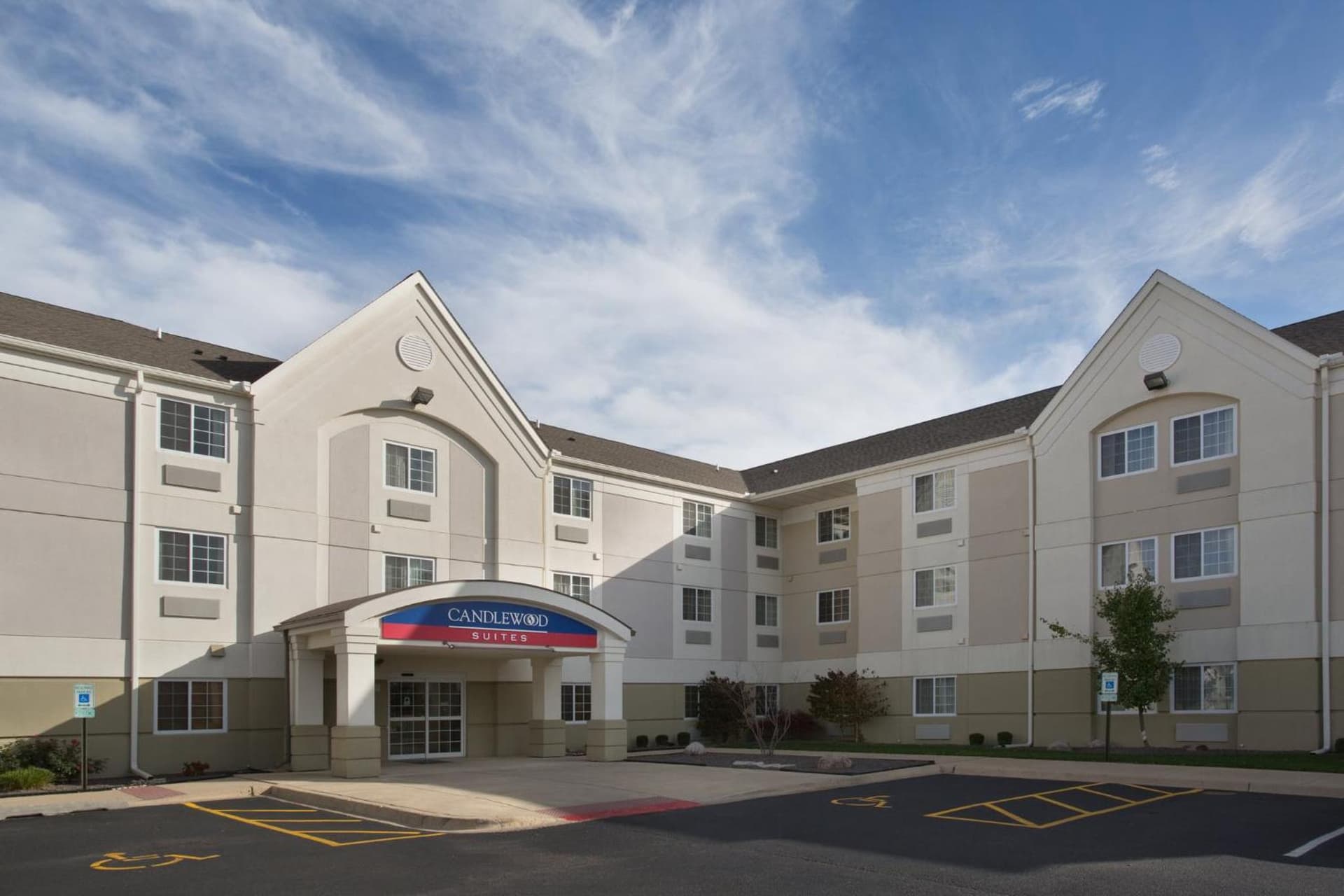 Candlewood Suites - Peoria at Grand Prairie by IHG gallery photo in Peoria, IL — image 34