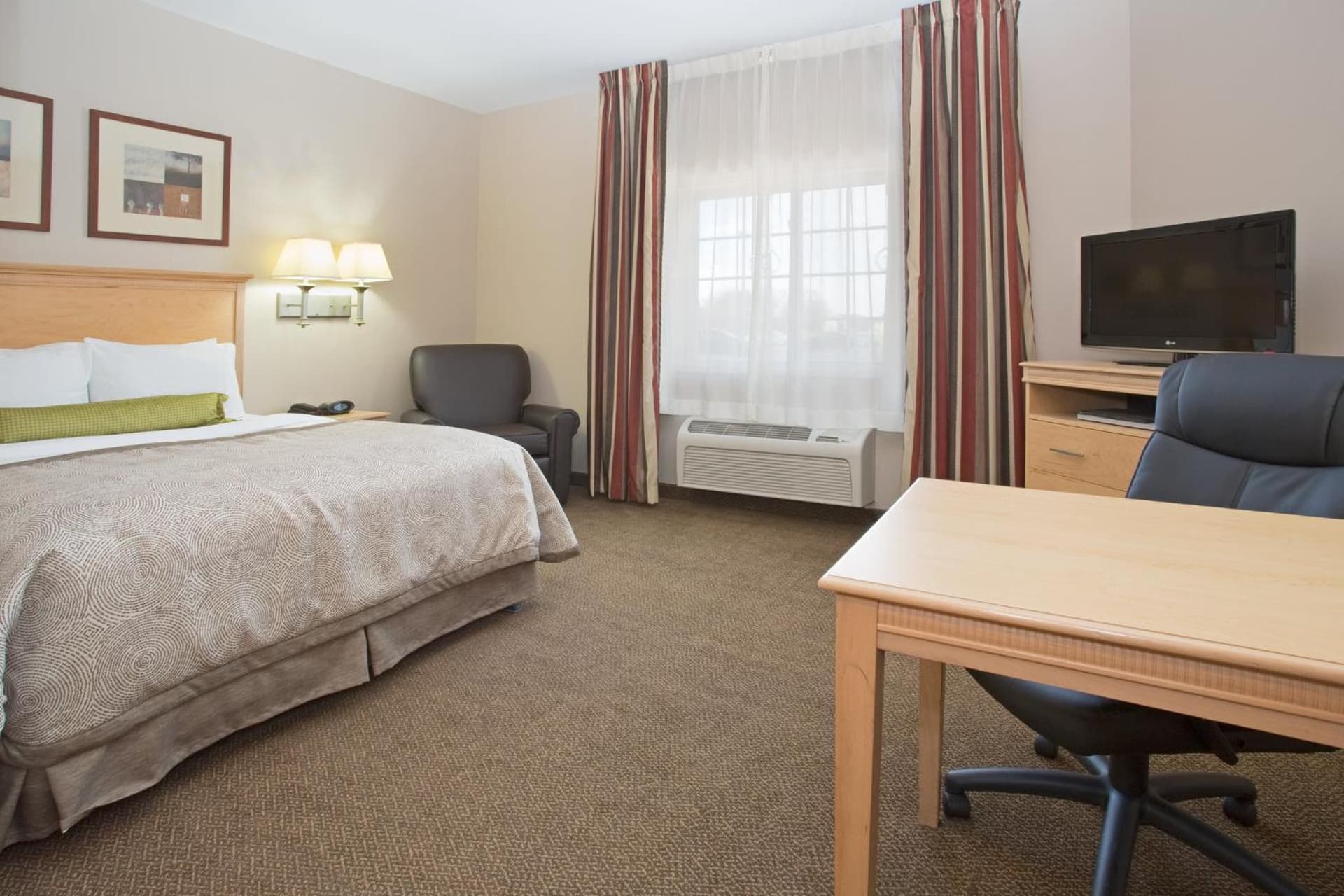 Candlewood Suites - Peoria at Grand Prairie by IHG gallery photo in Peoria, IL — image 25