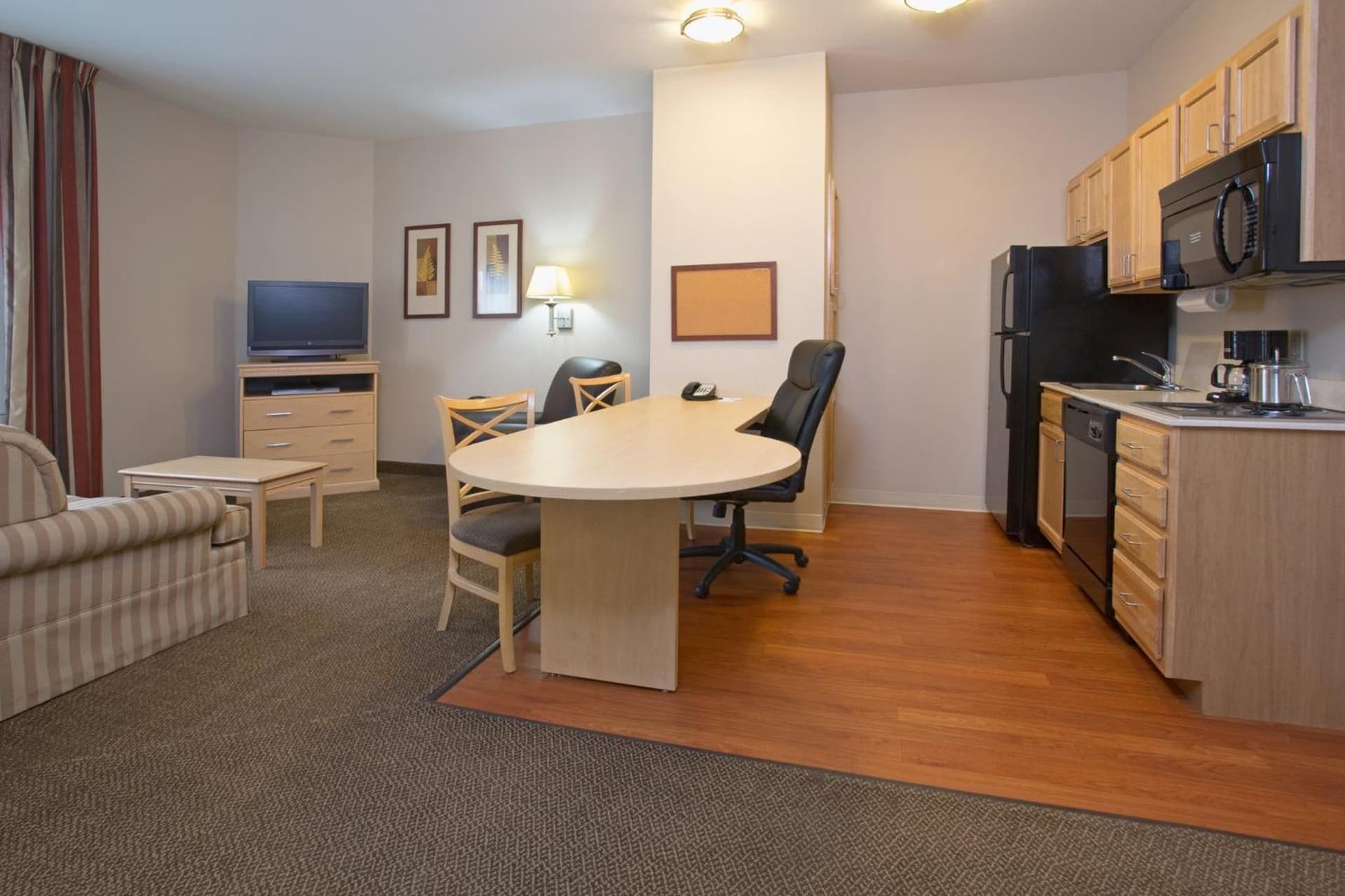 Candlewood Suites - Peoria at Grand Prairie by IHG gallery photo in Peoria, IL — image 5