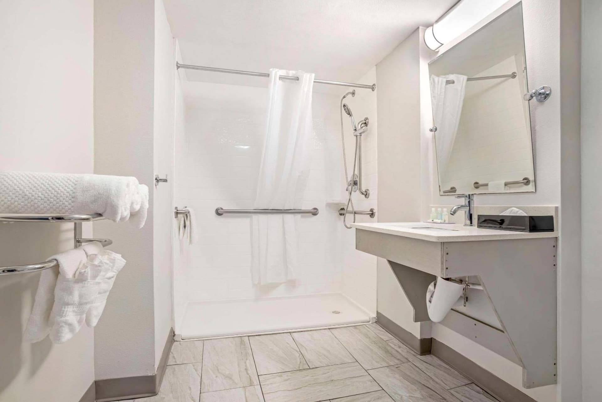 Quality Inn Panama City North gallery photo in Panama City, FL — image 34