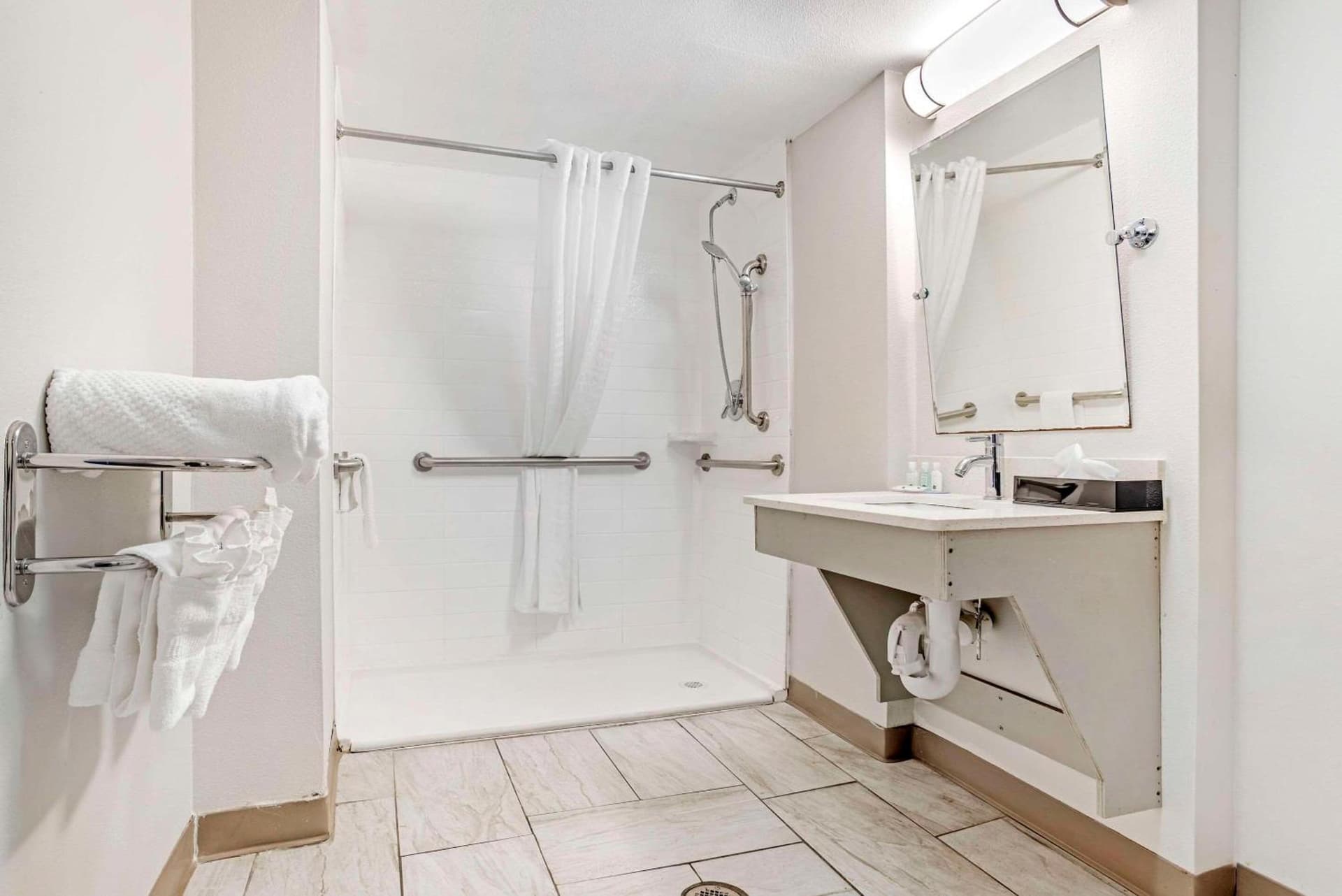 Quality Inn Panama City North gallery photo in Panama City, FL — image 13