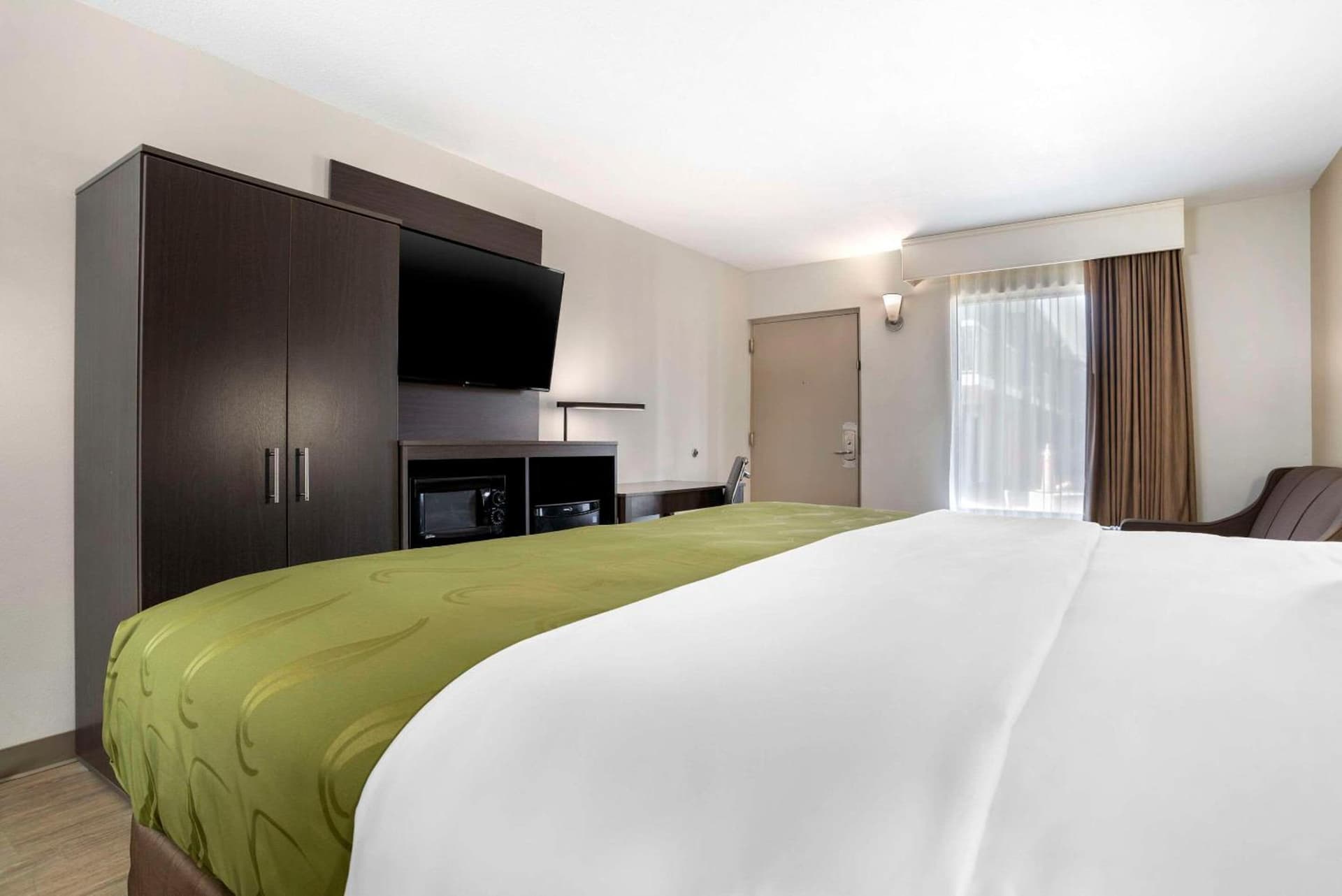 Quality Inn Panama City North gallery photo in Panama City, FL — image 11