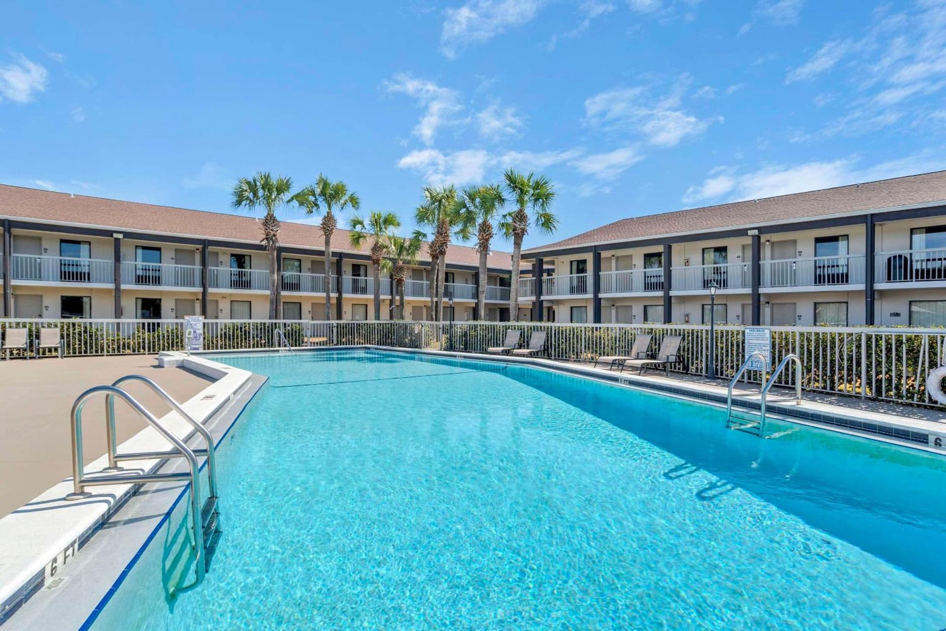 Quality Inn Panama City North gallery photo in Panama City, FL — image 32