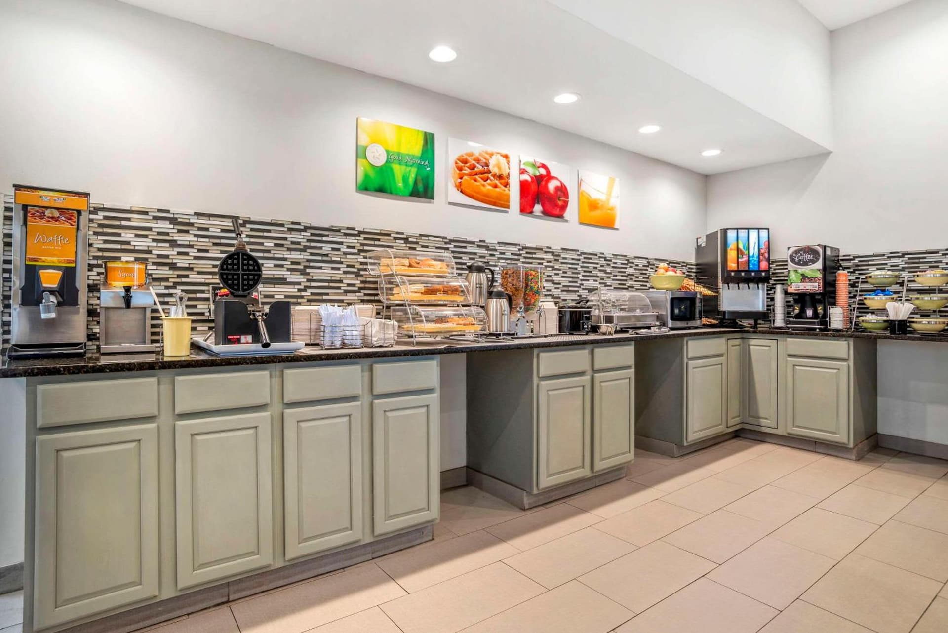 Quality Inn Panama City North gallery photo in Panama City, FL — image 36