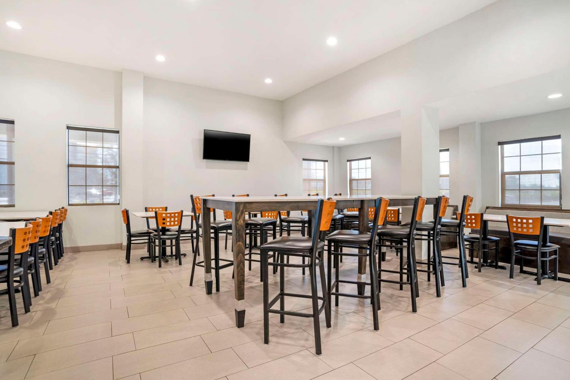 Quality Inn Panama City North property views in Panama City, FL — gallery photo 3