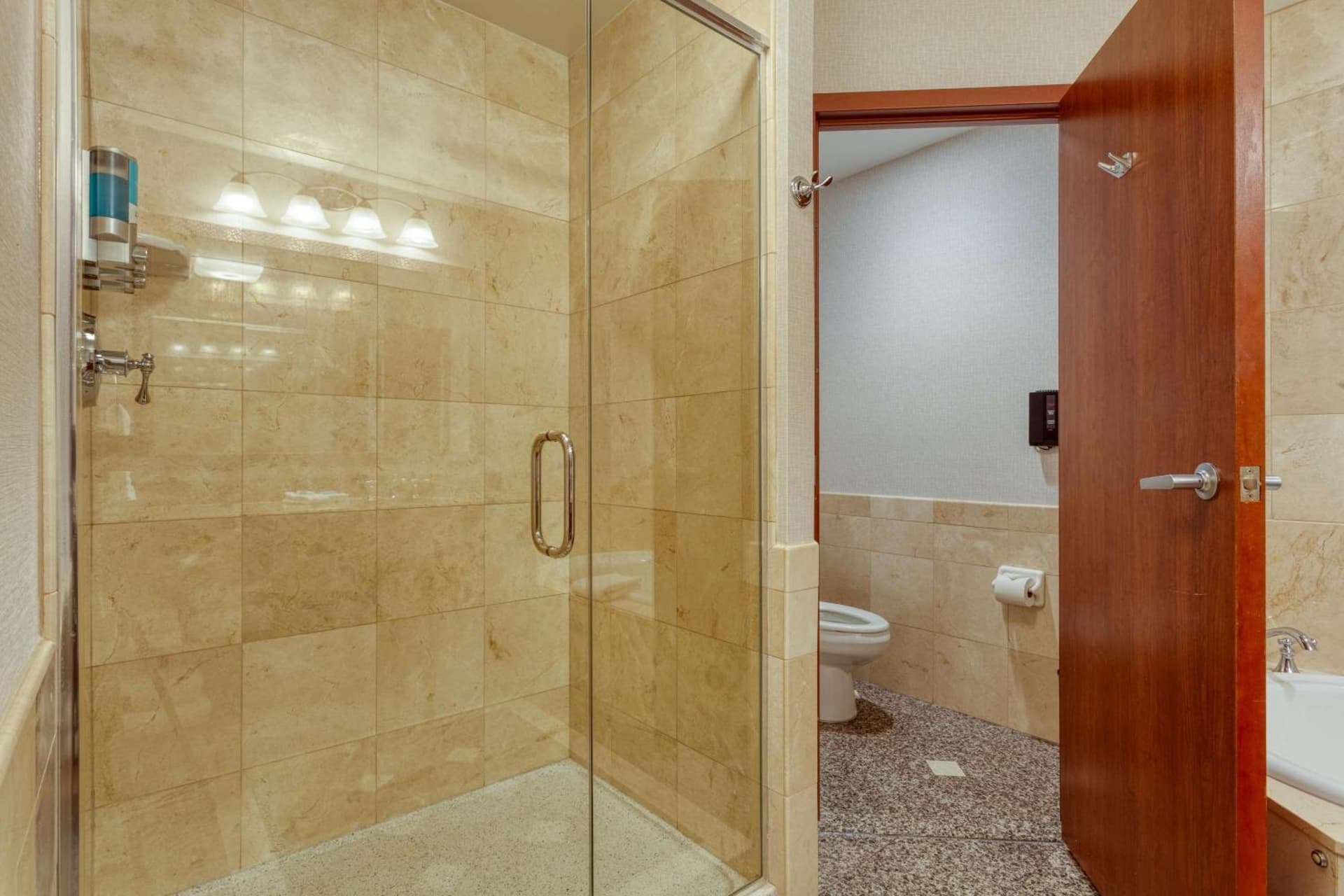 Drury Plaza Hotel St. Louis Chesterfield gallery photo in Chesterfield, MO — image 12