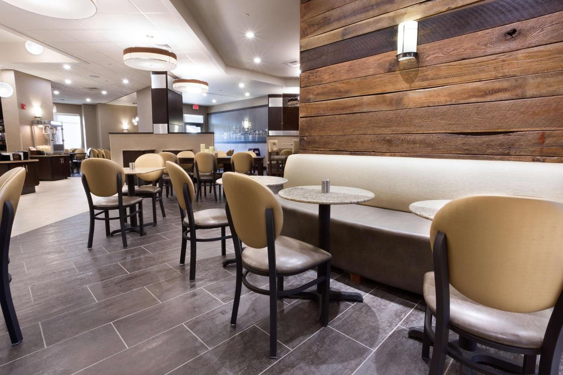 Drury Inn & Suites Louisville North gallery photo in Louisville, KY — image 27
