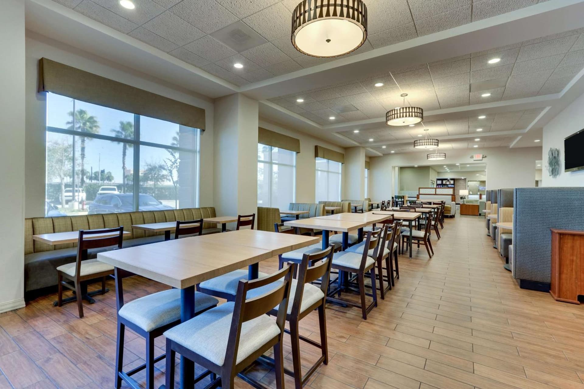 Drury Inn & Suites Orlando near Universal Orlando Resort gallery photo in Orlando, FL — image 37